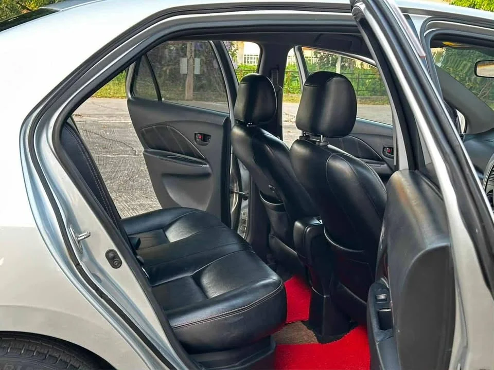2011 Toyota Vios II 3