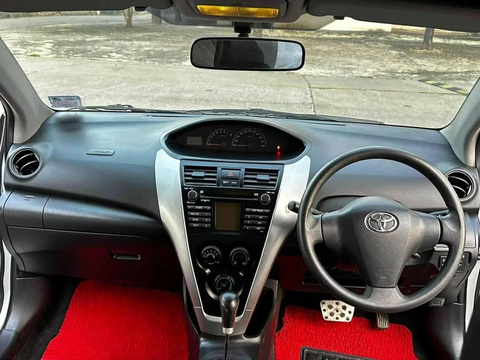 2011 Toyota Vios II 2