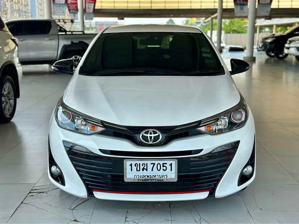 2020 Toyota Yaris ATIV III 3