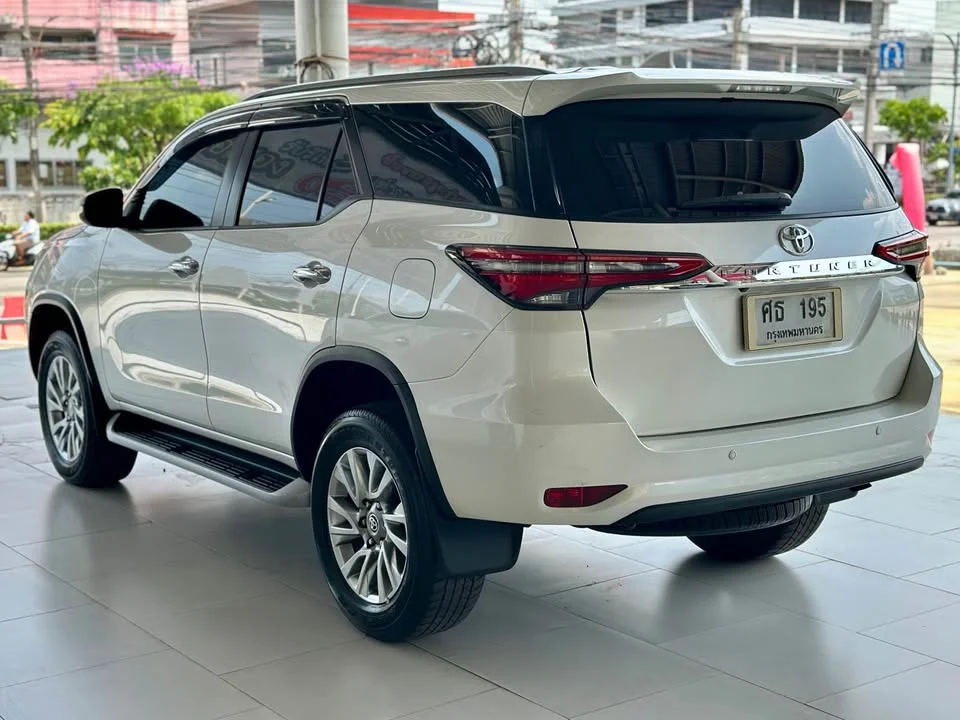 2022 Toyota Fortuner II 2