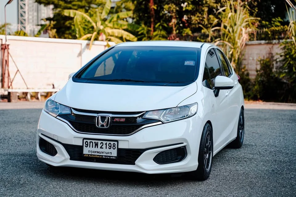 2020 Honda Jazz III 2
