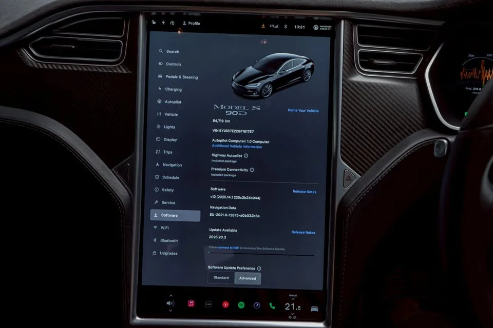2017 Tesla Model S 2