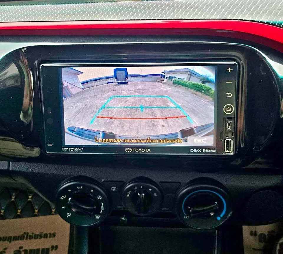 2016 Toyota Hilux VIII 2