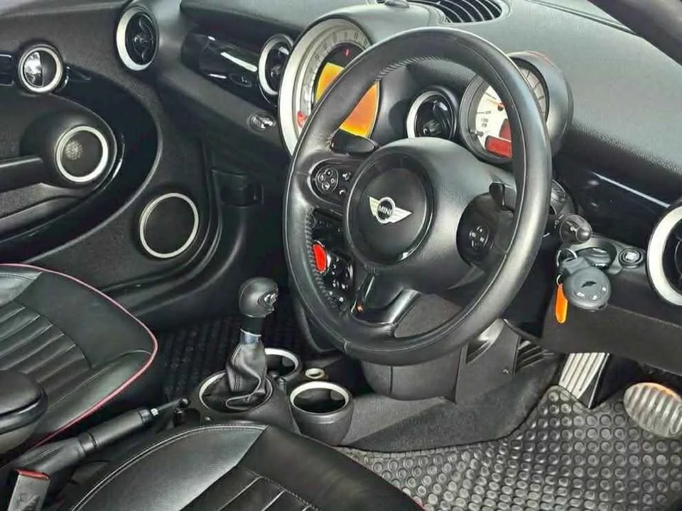 2012 Mini Coupe R58 3