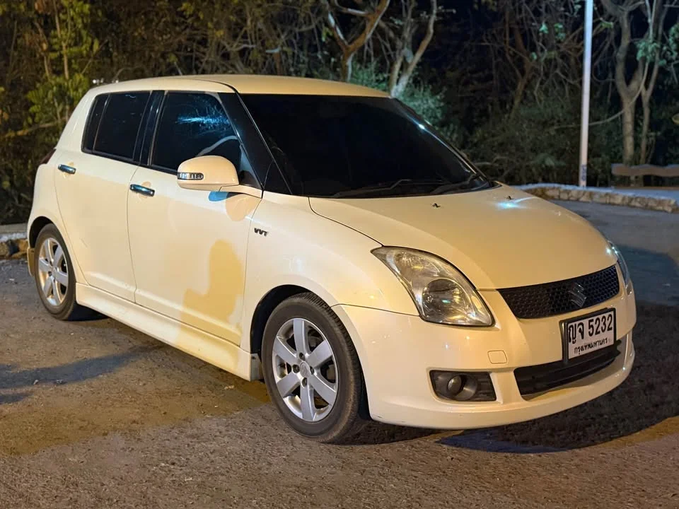2010 Suzuki Swift I 3