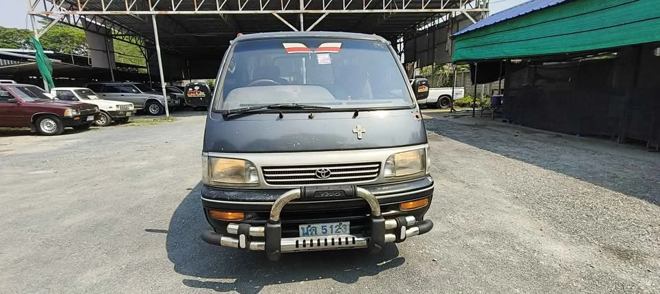 1995 Toyota Commuter IV (H100) 3