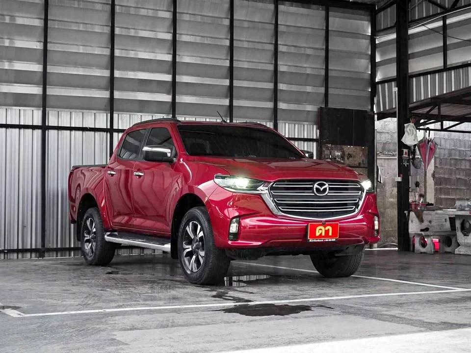 2022 Mazda BT-Series III 2