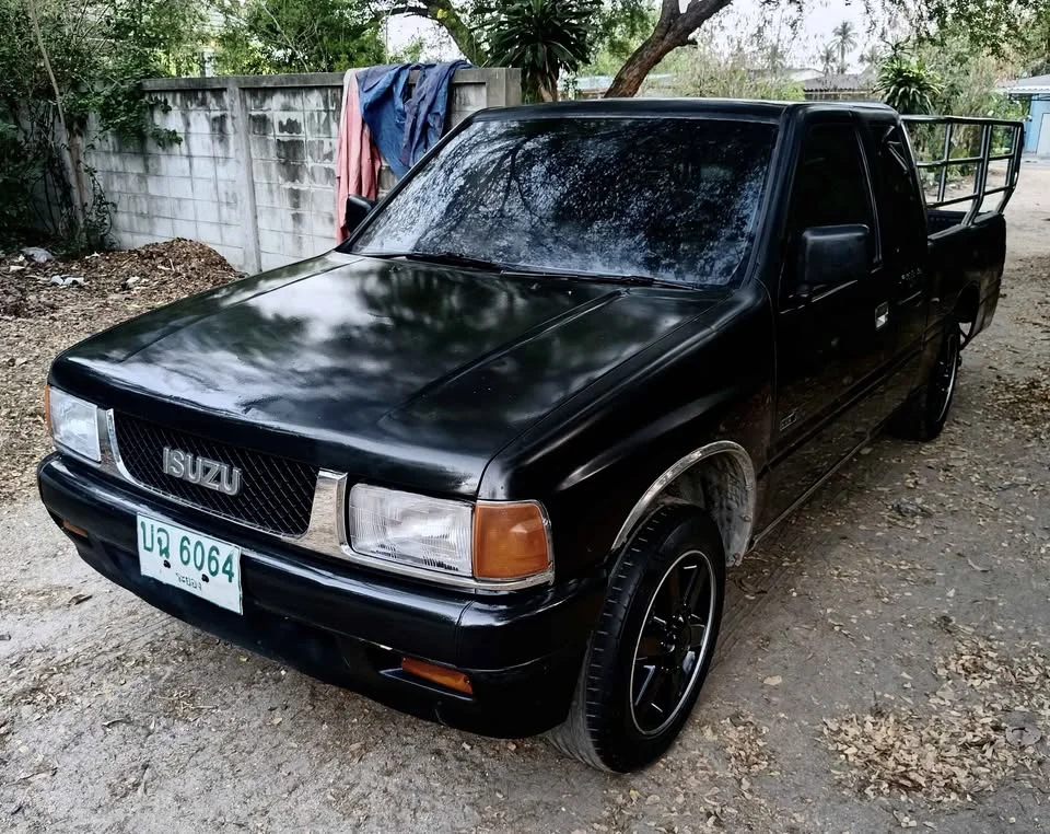 1991 Isuzu TFR III 3