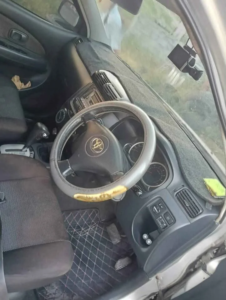2004 Toyota Avanza I 3
