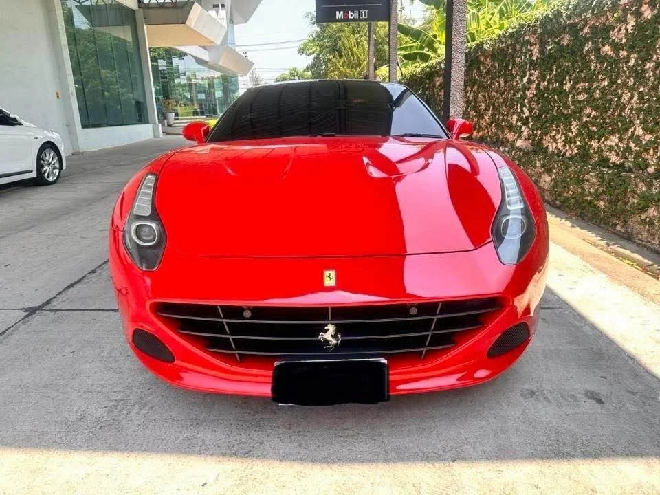 2016 Ferrari California T 3