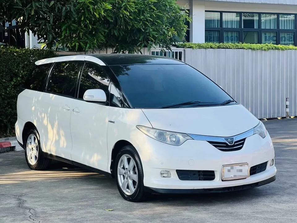 2007 Toyota Estima III 2