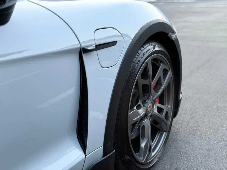 2021 Porsche Taycan 9J1 3