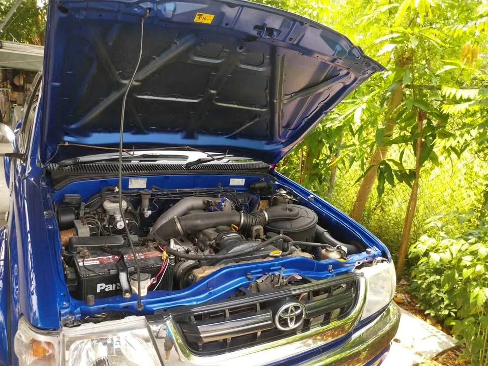 2002 Toyota Hilux Tiger VI 2