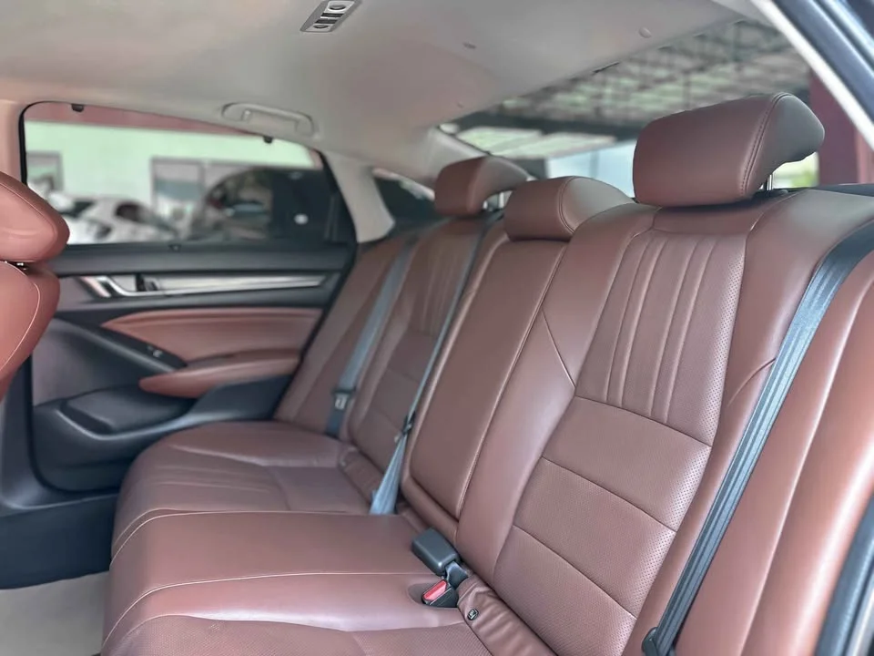 2020 Honda Accord X 2