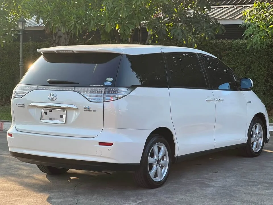 2007 Toyota Estima III 2