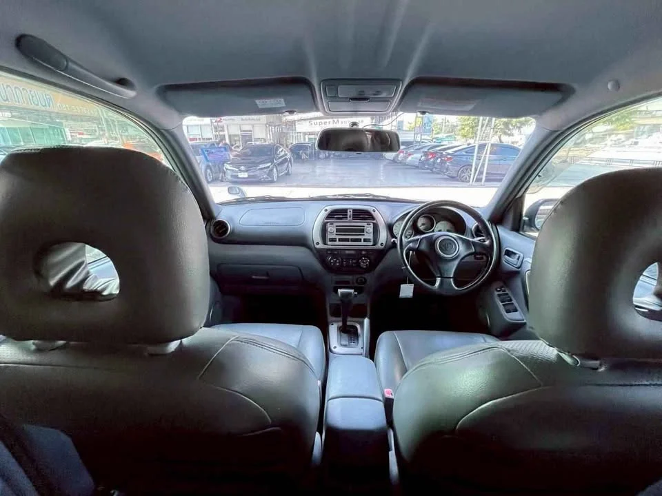 2003 Toyota RAV4 II 3