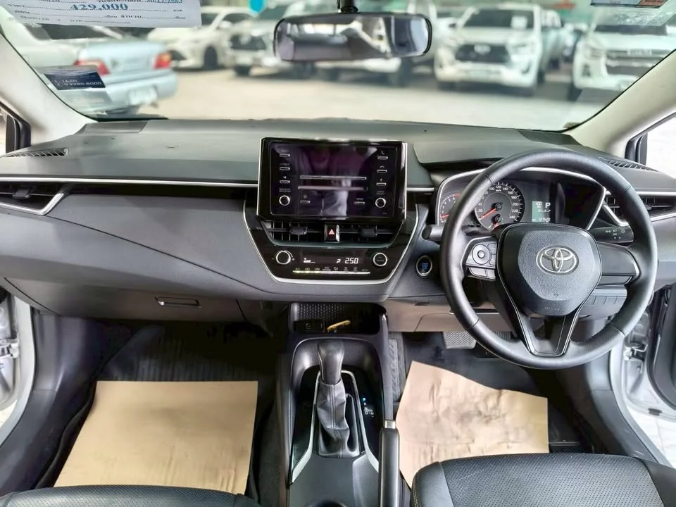 2020 Toyota Corolla Altis XII (E210) 3