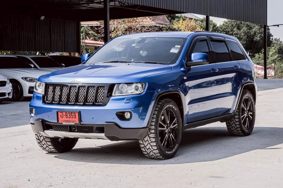 2013 Jeep Grand Cherokee WK2 3