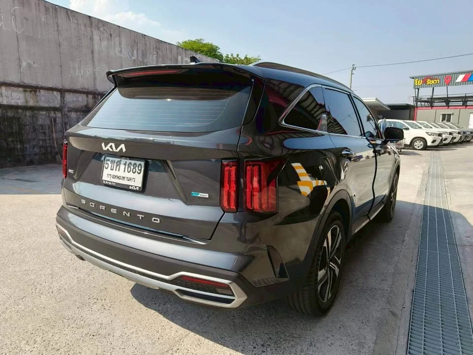 2024 Kia Sorento IV 3
