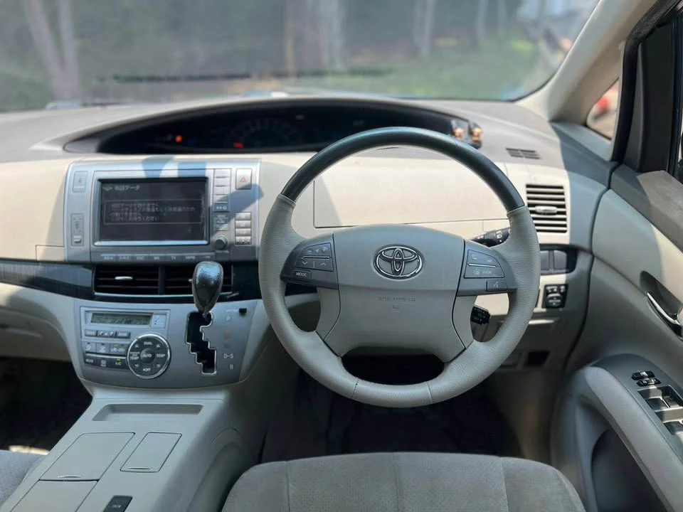 2007 Toyota Estima III 3