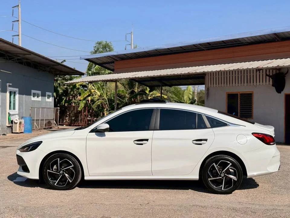2022 MG 5 II 3