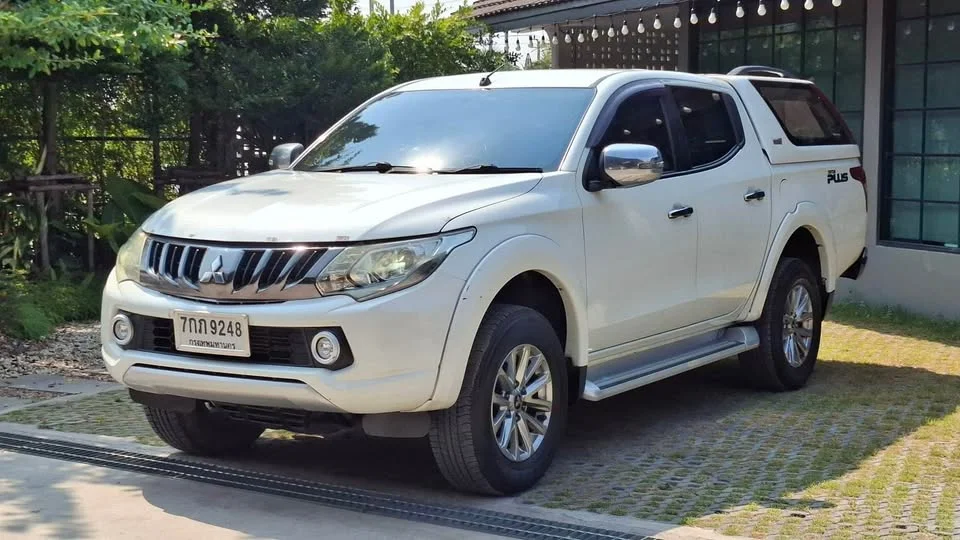 2018 Mitsubishi Triton V 3