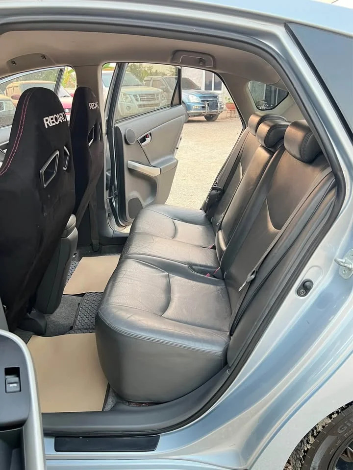 2011 Toyota Prius III 3