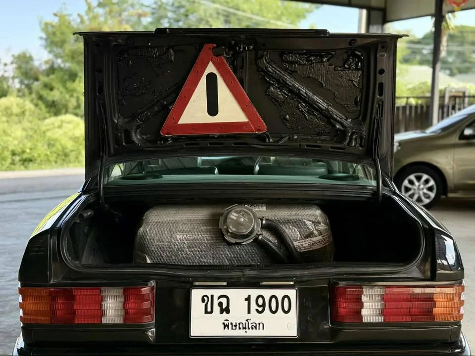 Benz C-Class W201 (190, 190E, 190D) 3