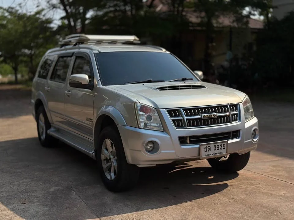 2007 Isuzu MU-7 3