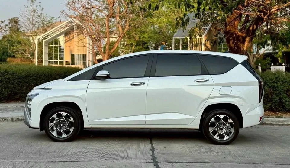 2023 Hyundai Stargazer KS 2