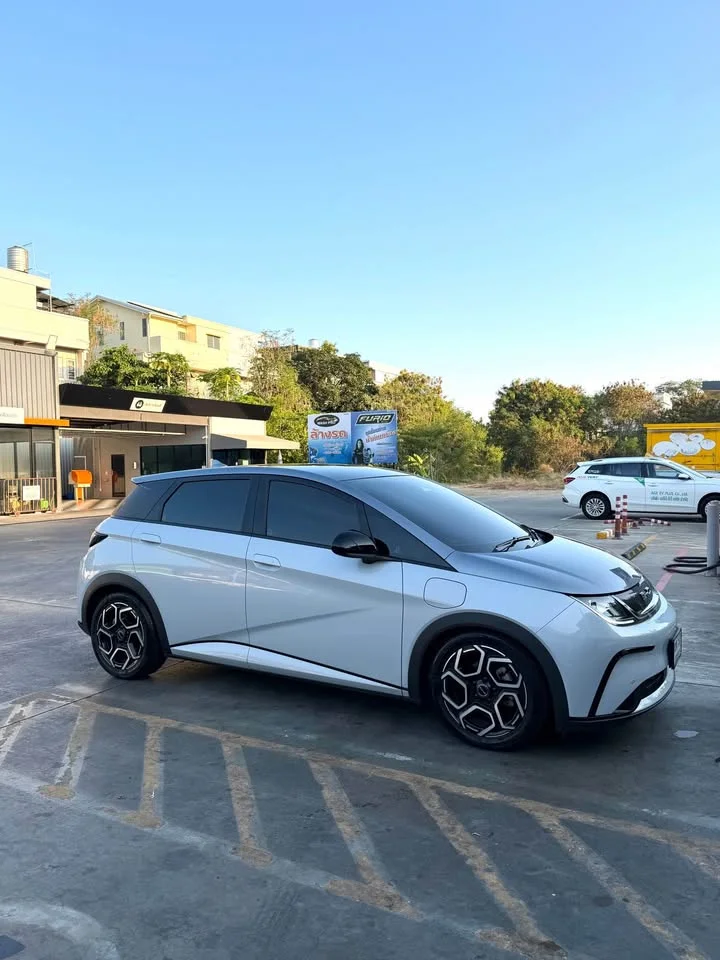 2023 BYD Dolphin 2