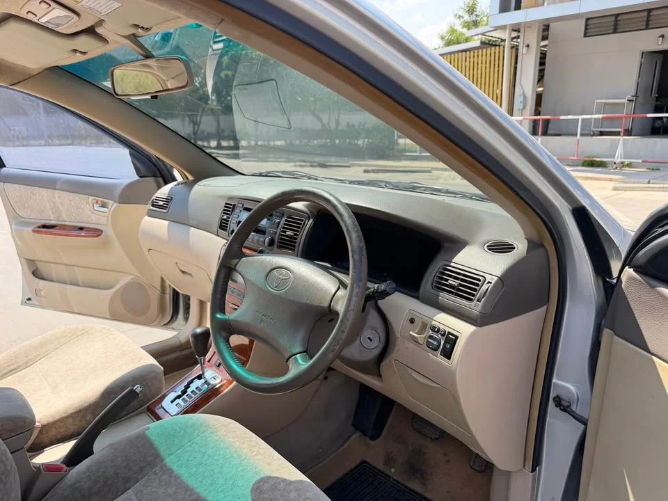2001 Toyota Corolla Altis IX (E120) 2