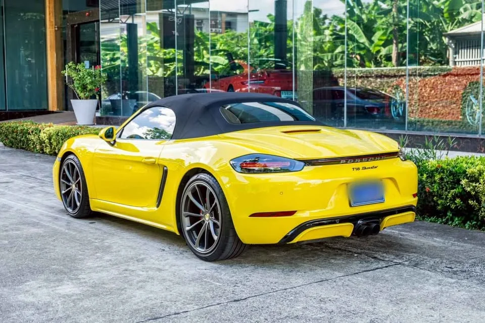 2017 Porsche 718 Boxster and Cayman IV 2