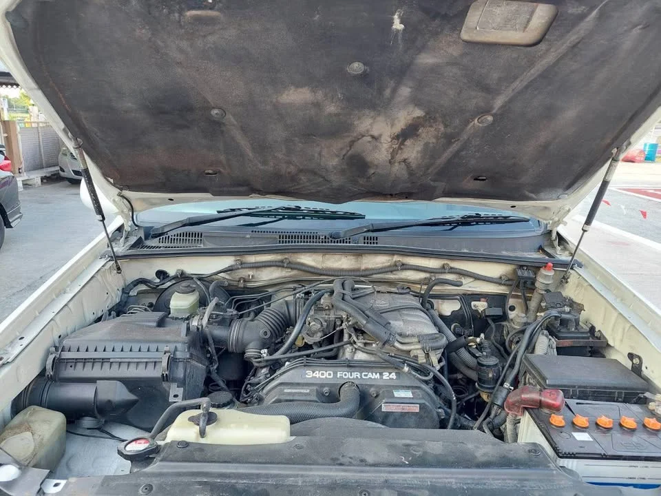2005 Toyota Land Cruiser Prado J120 2