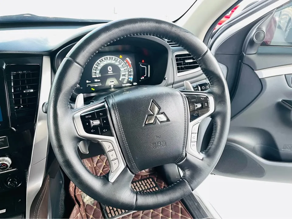 2022 Mitsubishi Pajero Sport III 3
