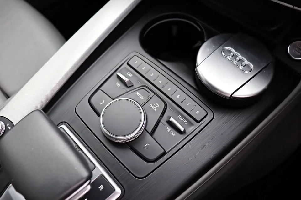 2016 Audi A4 B9 (8W) 2