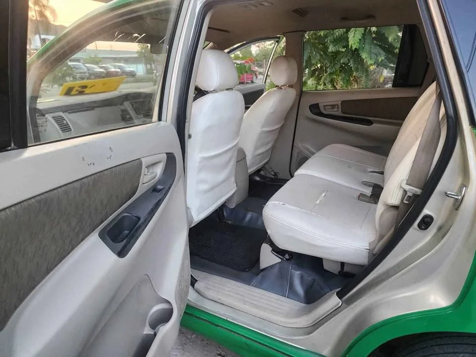 2013 Toyota Innova I 3
