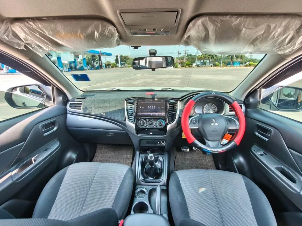 2022 Mitsubishi Triton V 2