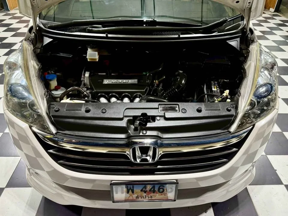 2006 Honda Stepwgn III 3