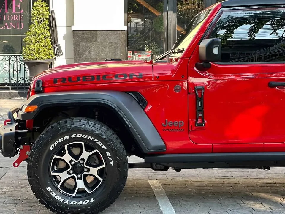 2024 Jeep Wrangler JL 3