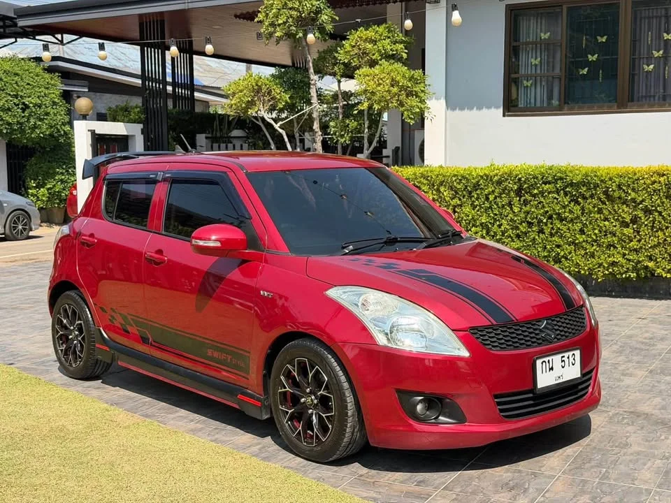 2012 Suzuki Swift II 3