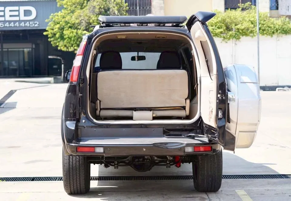 2012 Ford Everest I 3