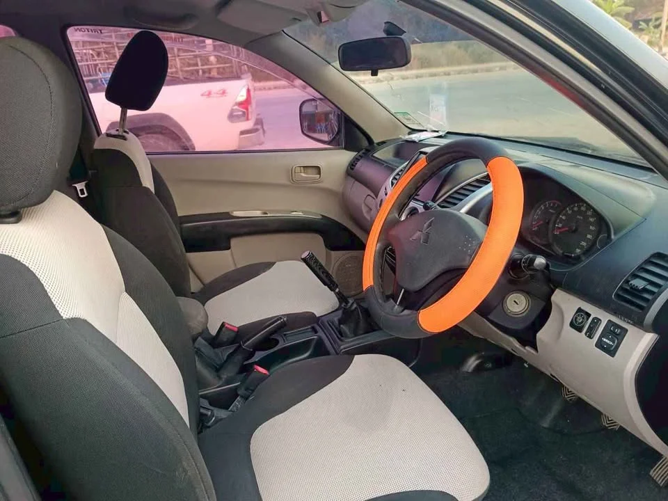 2011 Mitsubishi Triton IV 3