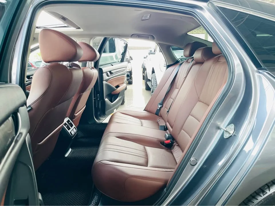 2020 Honda Accord X 2