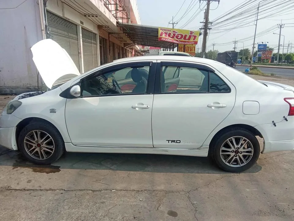 2010 Toyota Vios II 3