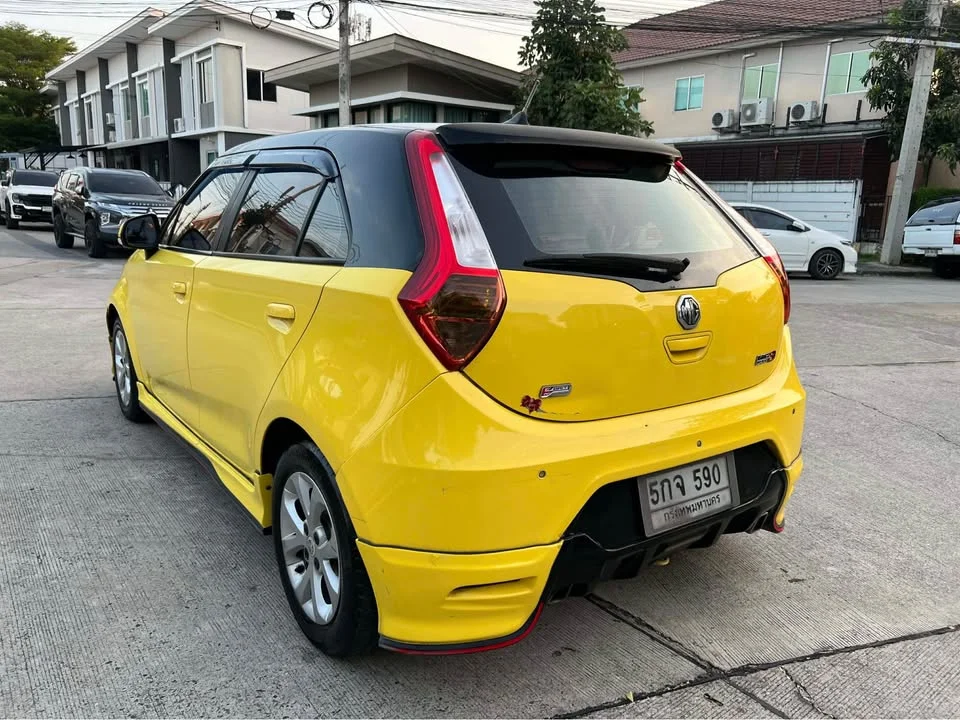 2015 MG 3 II 3