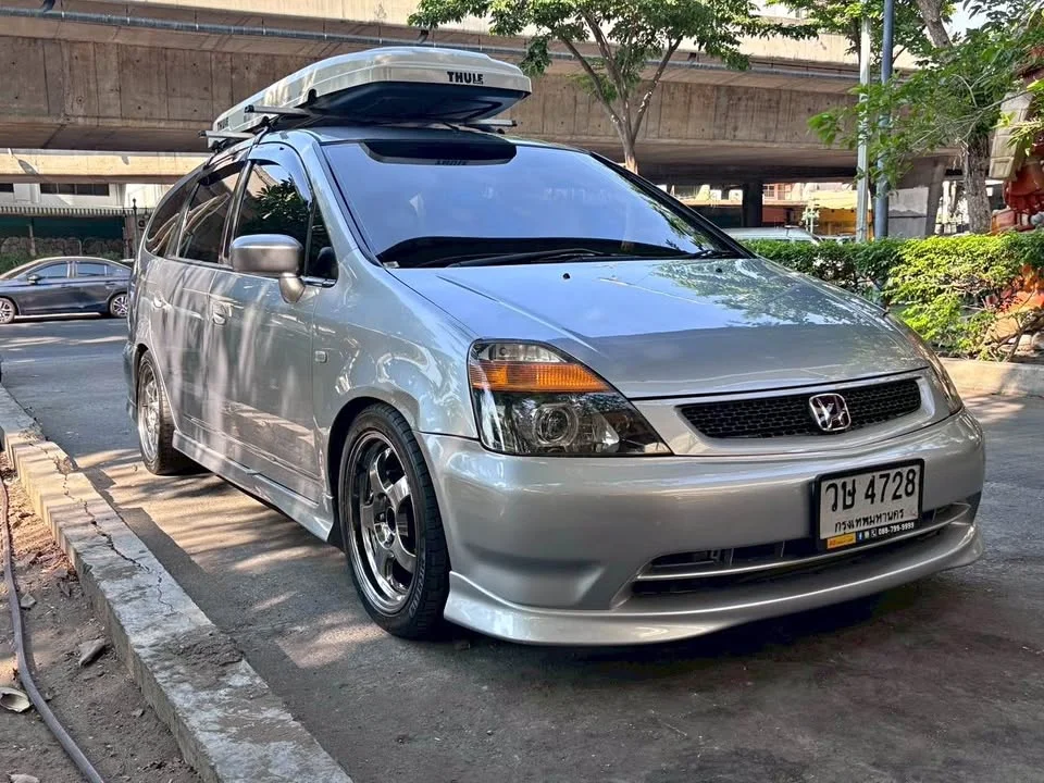 2003 Honda Stream I 2