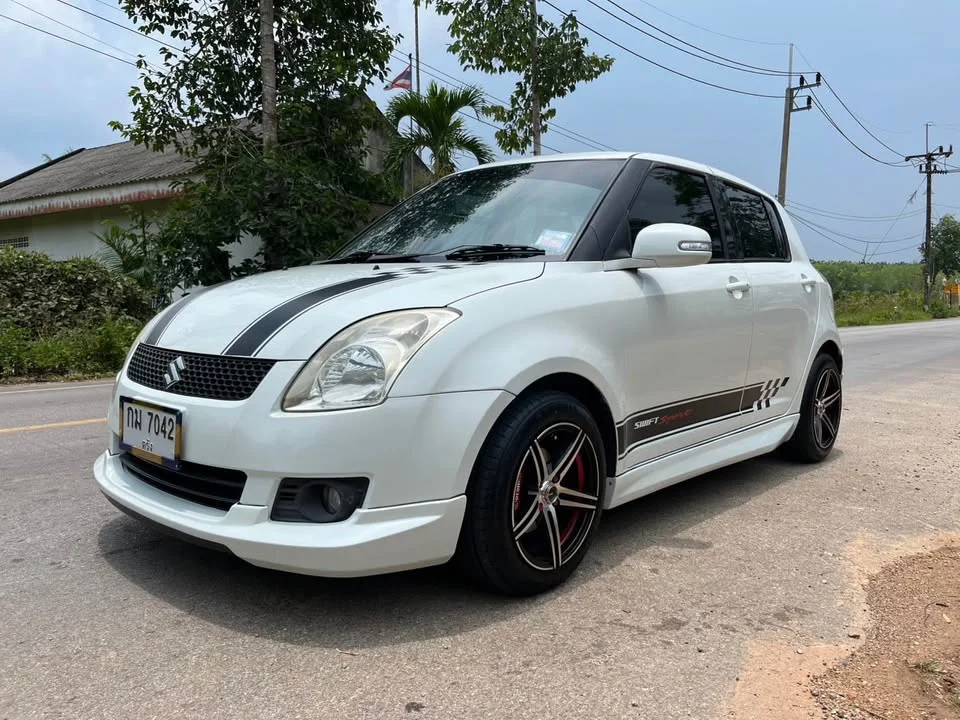 2011 Suzuki Swift I 2