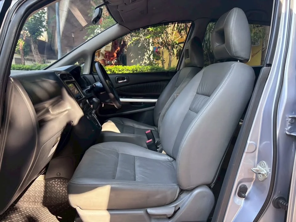 2003 Honda Stream I 2