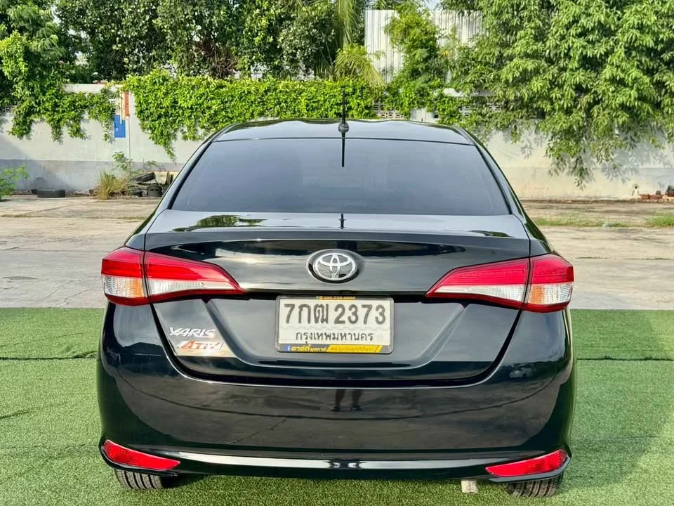 2017 Toyota Yaris ATIV III 3